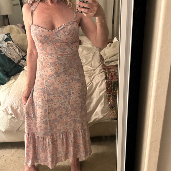 Perfect feminine Reformation Nikita Dress in Irene size 0 - Picture 13 of 15